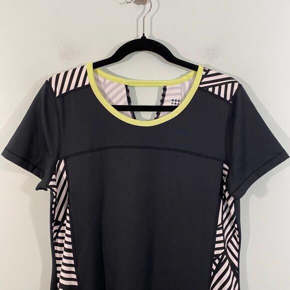 Title Nine Black Colorblock Geometric Short Sleeve Performance Dress Size M - Picture 2 of 6